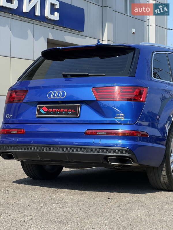 Позашляховик / Кросовер Audi Q7 2016 в Одесі