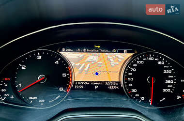 Позашляховик / Кросовер Audi Q7 2016 в 