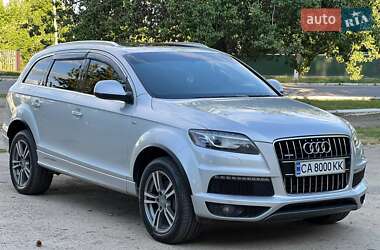 Позашляховик / Кросовер Audi Q7 2010 в 