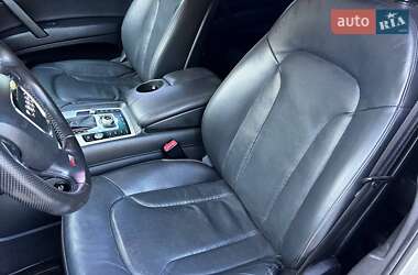 Позашляховик / Кросовер Audi Q7 2010 в 