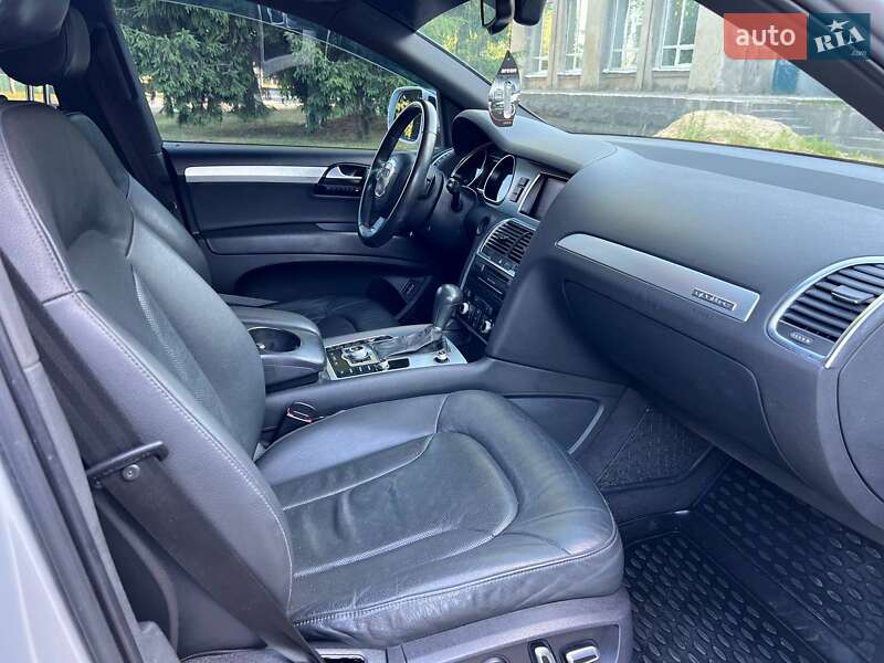 Позашляховик / Кросовер Audi Q7 2010 в Лисянці