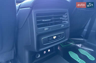 Внедорожник / Кроссовер Audi Q7 2021 в 