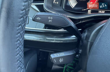 Внедорожник / Кроссовер Audi Q7 2021 в 