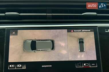Позашляховик / Кросовер Audi Q7 2020 в 
