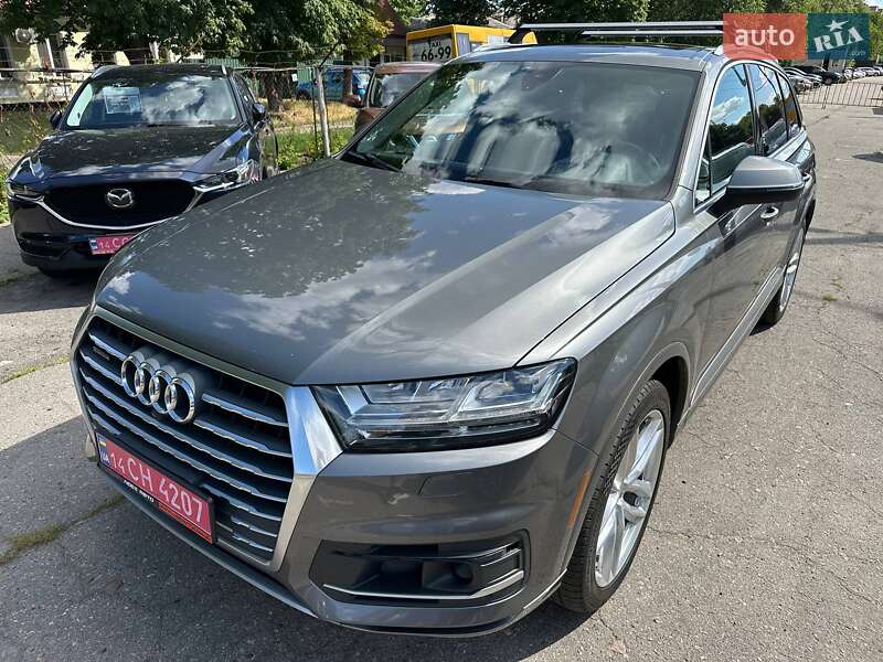 Позашляховик / Кросовер Audi Q7 2016 в Полтаві