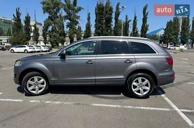 Внедорожник / Кроссовер Audi Q7 2012 в 