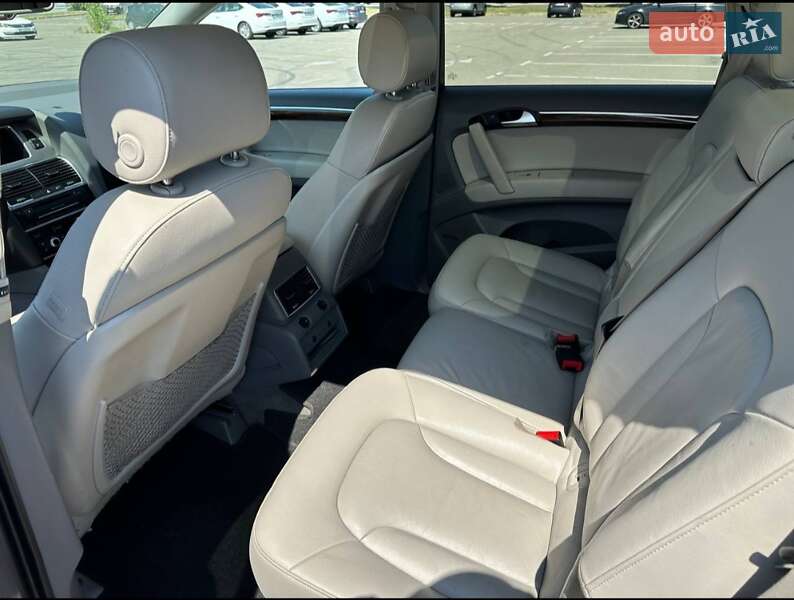 Внедорожник / Кроссовер Audi Q7 2012 в Киеве