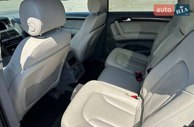Внедорожник / Кроссовер Audi Q7 2012 в 