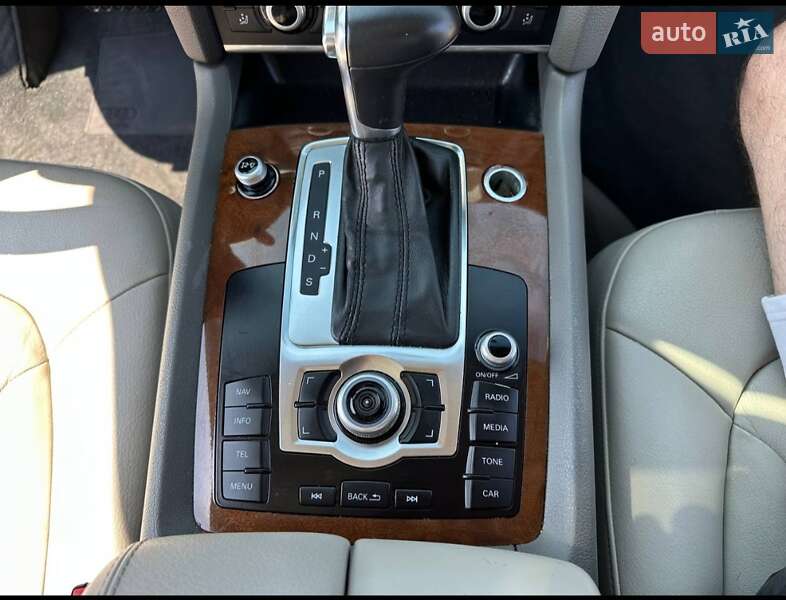 Внедорожник / Кроссовер Audi Q7 2012 в Киеве