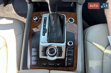 Внедорожник / Кроссовер Audi Q7 2012 в 