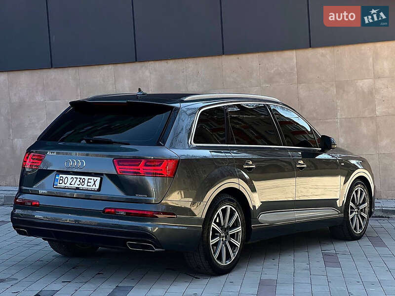 Позашляховик / Кросовер Audi Q7 2016 в Тернополі