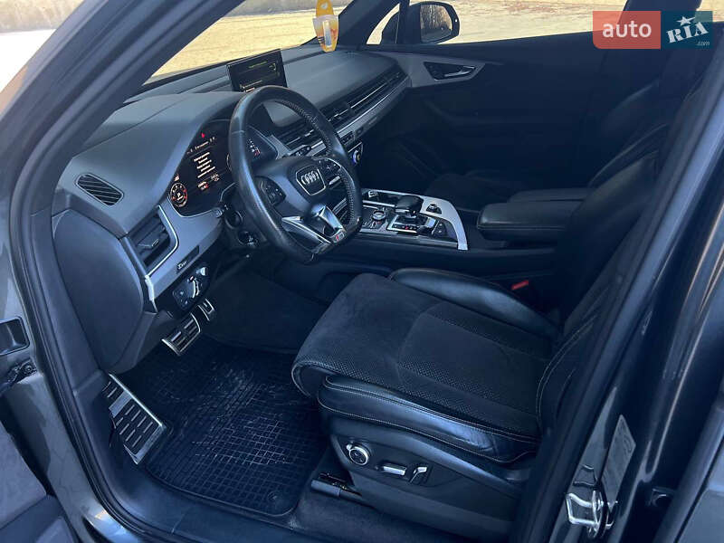 Позашляховик / Кросовер Audi Q7 2016 в Тернополі
