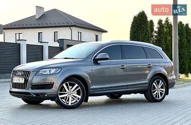 Внедорожник / Кроссовер Audi Q7 2011 в 