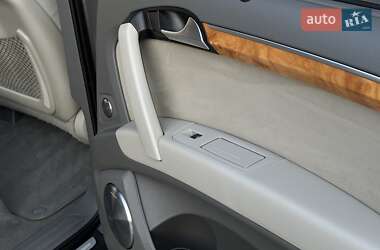 Внедорожник / Кроссовер Audi Q7 2011 в 