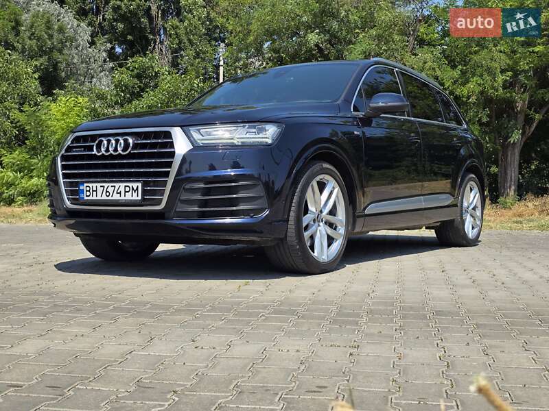 Внедорожник / Кроссовер Audi Q7 2016 в Одессе