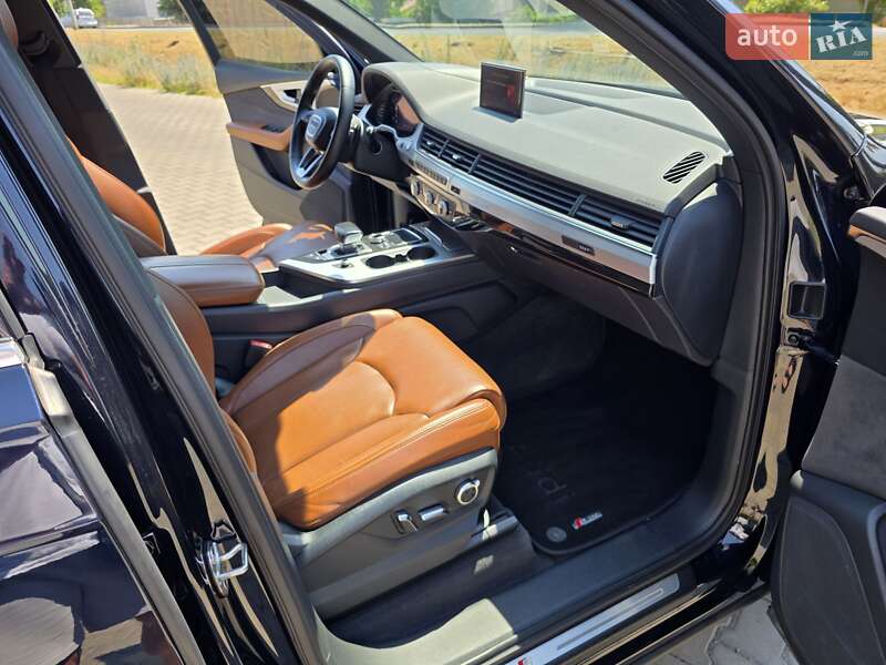 Внедорожник / Кроссовер Audi Q7 2016 в Одессе