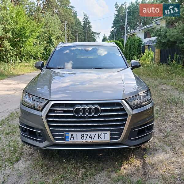 Внедорожник / Кроссовер Audi Q7 2016 в Буче