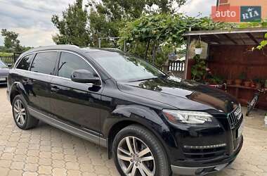 Внедорожник / Кроссовер Audi Q7 2012 в 