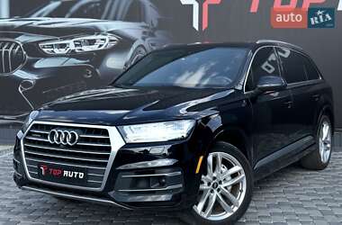 Внедорожник / Кроссовер Audi Q7 2017 в 