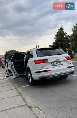 Внедорожник / Кроссовер Audi Q7 2019 в 