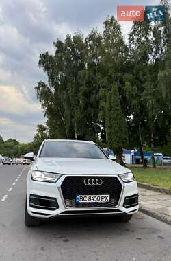 Внедорожник / Кроссовер Audi Q7 2019 в 