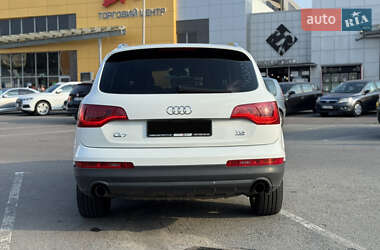 Внедорожник / Кроссовер Audi Q7 2012 в 