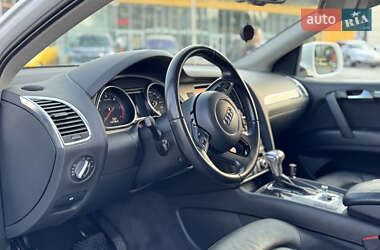 Внедорожник / Кроссовер Audi Q7 2012 в 