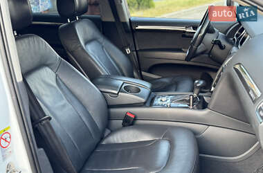 Внедорожник / Кроссовер Audi Q7 2012 в 