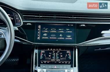Внедорожник / Кроссовер Audi Q7 2021 в 