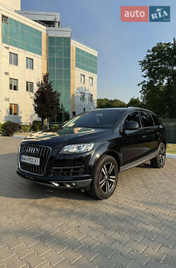 Позашляховик / Кросовер Audi Q7 2013 в 