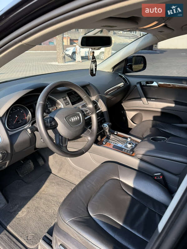 Позашляховик / Кросовер Audi Q7 2013 в Ізмаїлі