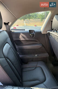 Позашляховик / Кросовер Audi Q7 2013 в 