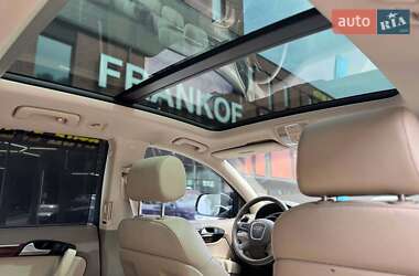 Позашляховик / Кросовер Audi Q7 2010 в 