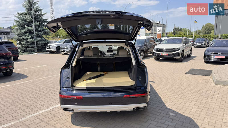 Внедорожник / Кроссовер Audi Q7 2017 в Ивано-Франковске