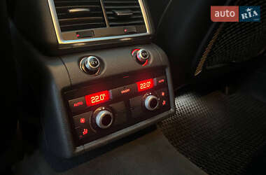 Внедорожник / Кроссовер Audi Q7 2013 в 