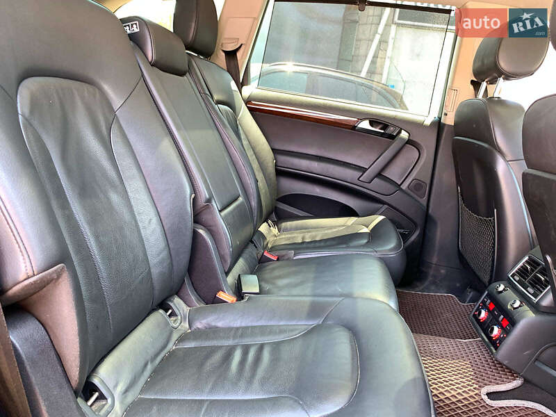 Внедорожник / Кроссовер Audi Q7 2012 в Виннице