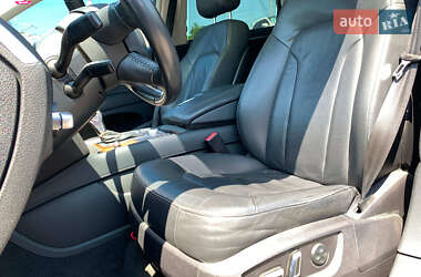 Внедорожник / Кроссовер Audi Q7 2012 в 