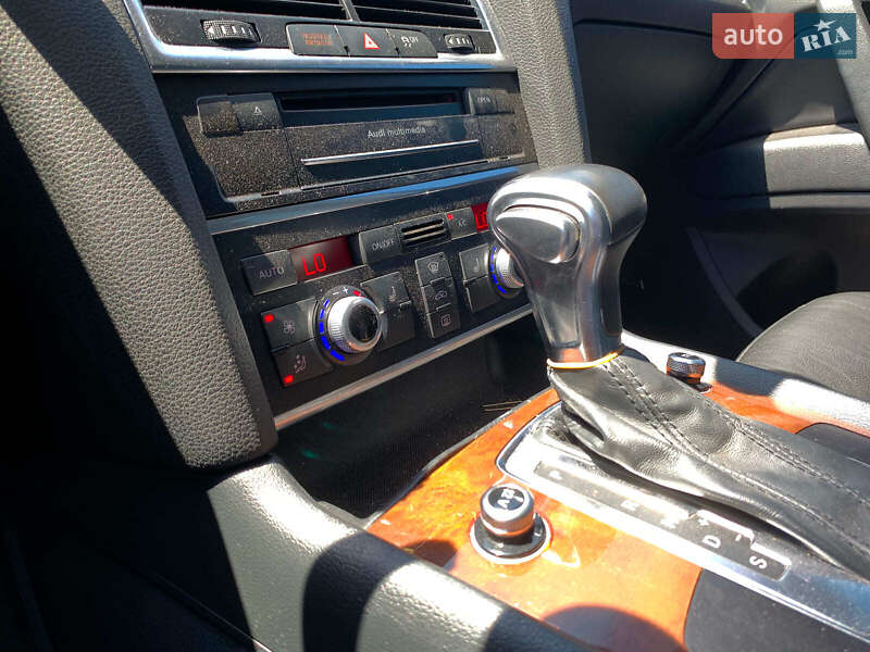 Внедорожник / Кроссовер Audi Q7 2012 в Виннице