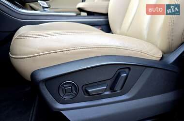 Позашляховик / Кросовер Audi Q7 2020 в 