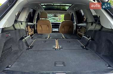 Позашляховик / Кросовер Audi Q7 2020 в 
