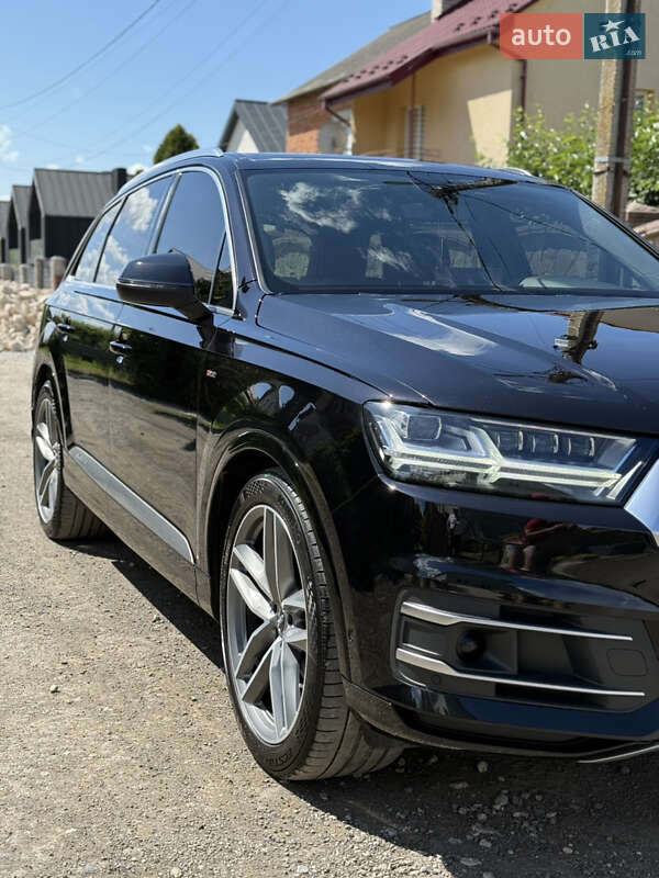 Внедорожник / Кроссовер Audi Q7 2017 в Тернополе