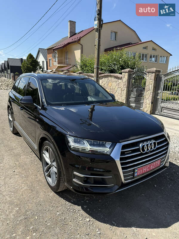 Внедорожник / Кроссовер Audi Q7 2017 в Тернополе