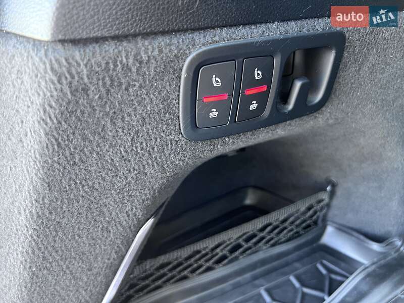 Позашляховик / Кросовер Audi Q7 2017 в Вінниці