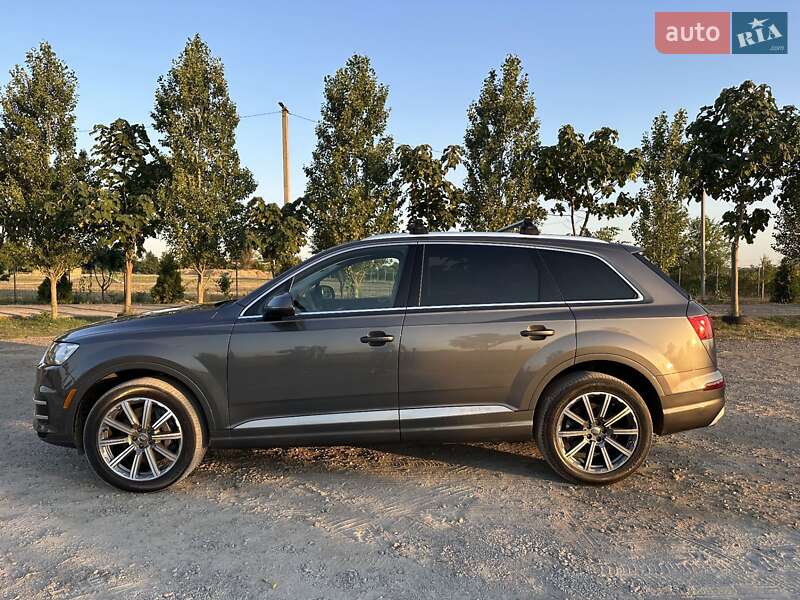 Внедорожник / Кроссовер Audi Q7 2019 в Одессе