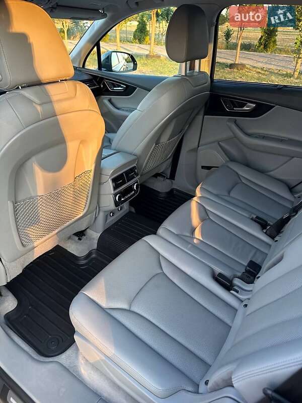 Внедорожник / Кроссовер Audi Q7 2019 в Одессе