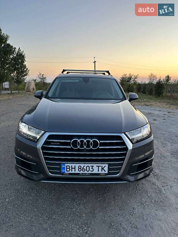 Внедорожник / Кроссовер Audi Q7 2019 в Одессе