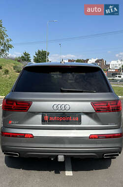 Позашляховик / Кросовер Audi Q7 2016 в 