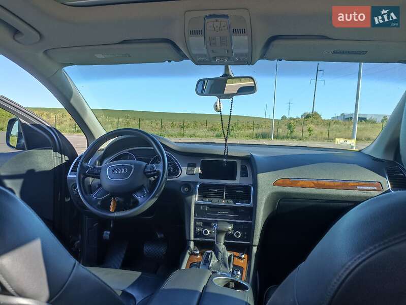 Внедорожник / Кроссовер Audi Q7 2015 в Ровно