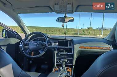 Внедорожник / Кроссовер Audi Q7 2015 в 