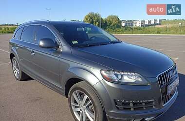 Внедорожник / Кроссовер Audi Q7 2015 в 